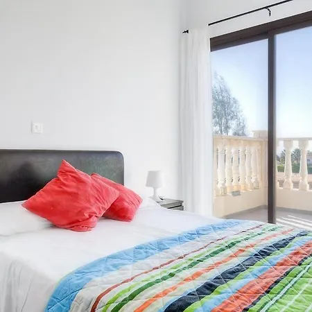 Villa In Sleeps 6 Includes Swimming Pool Air Con And Wifi 2 8 Pégeia